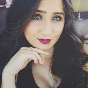 Meet your Posher, Laura